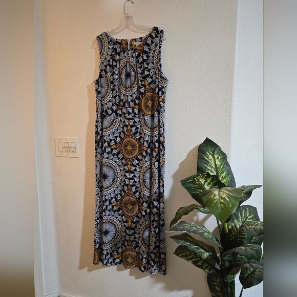 Sleeveless Geometric Print Maxi Dress - Dark Navy Blue,white and Gold - Picture 2 of 15